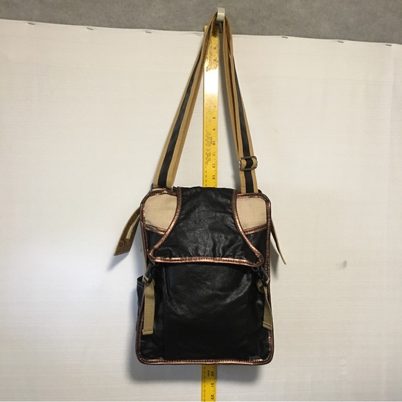 CB Messenger Bag 2 tone QUALITY LIKE NEW embossed black tan canvas - Picture 5 of 13